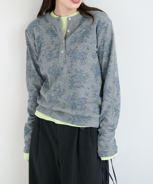 OUTDOOR PRODUCTS(アウトドアプロダクツ)の「miller ex flower waffle henly Tee(Tシャツ/カットソー・レディース・グレー/ホワイト・FREE)」の1枚目の写真