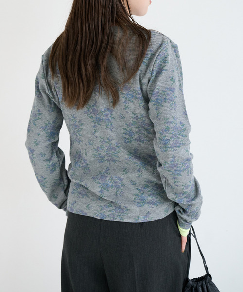 OUTDOOR PRODUCTS(アウトドアプロダクツ)の「miller ex flower waffle henly Tee(Tシャツ/カットソー・レディース・グレー/ホワイト・FREE)」の5枚目の写真