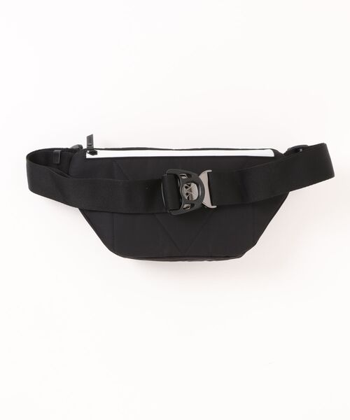 MAKAVELIC(マキャベリック)の「【NO】【MAKAVELIC】CRESCENT WAIST BAG AGILE/ショルダーバック ウエストバック(ボディバッグ/ウエストポーチ・メンズ・ブラック・FREE)」の2枚目の写真