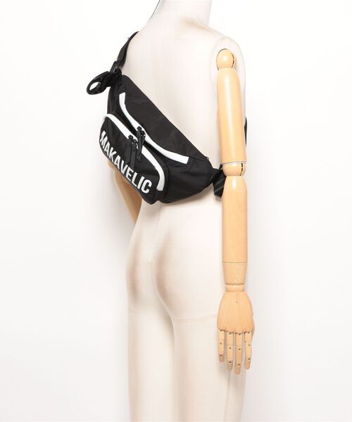 MAKAVELIC(マキャベリック)の「【NO】【MAKAVELIC】CRESCENT WAIST BAG AGILE/ショルダーバック ウエストバック(ボディバッグ/ウエストポーチ・メンズ・ブラック・FREE)」の5枚目の写真