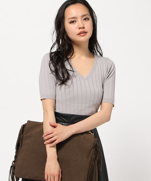 MOUSSY（マウジー）の「Vneck Rib tops（ニット/セーター・レディース・イエロー/ブルー/トップグレー/オフホワイト・FREE）」の5枚目の写真