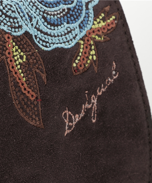 Desigual（デシグアル）の「「Desigual/デシグアル」バッグ（ショルダーバッグ・レディース・ブラウン・ONE SIZE）」の6枚目の写真