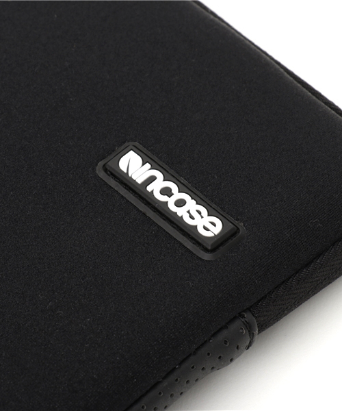 incase（インケース）の「CL60306 Neoprene Sleeve for iPad mini