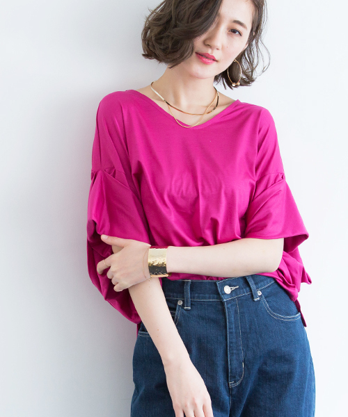 STUDIOUS(ステュディオス)の「袖コンシャスカットソー(Tシャツ/カットソー・レディース・ベージュ/イエロー/オフホワイト/ブラック/ピンク/カーキ/レッド・FREE)」の6枚目の写真