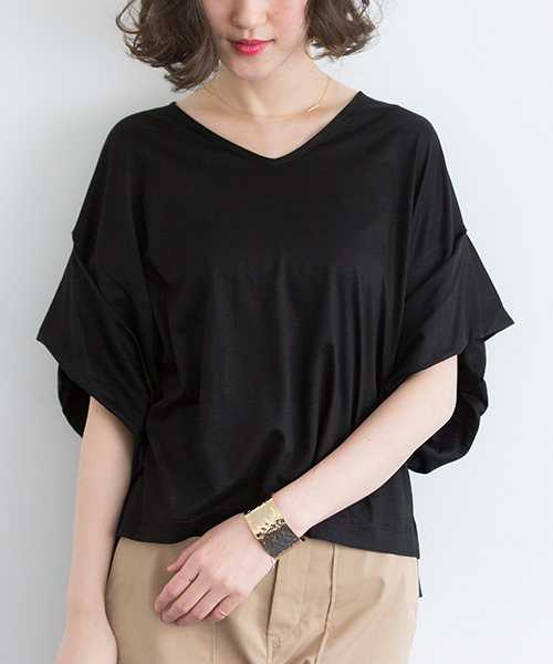 STUDIOUS(ステュディオス)の「袖コンシャスカットソー(Tシャツ/カットソー・レディース・ベージュ/イエロー/オフホワイト/ブラック/ピンク/カーキ/レッド・FREE)」の13枚目の写真