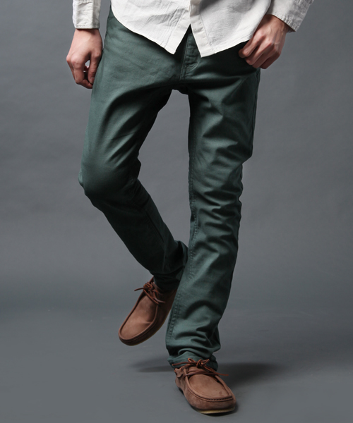 NANO universe（ナノユニバース）の「NUテーパードカラーパンツ　チノ（チノパンツ・メンズ・ホワイト/ブラック/グレー/ベージュ/グリーン/ライトカーキ/ネイビー/ボルドー・36/38/40）」の5枚目の写真