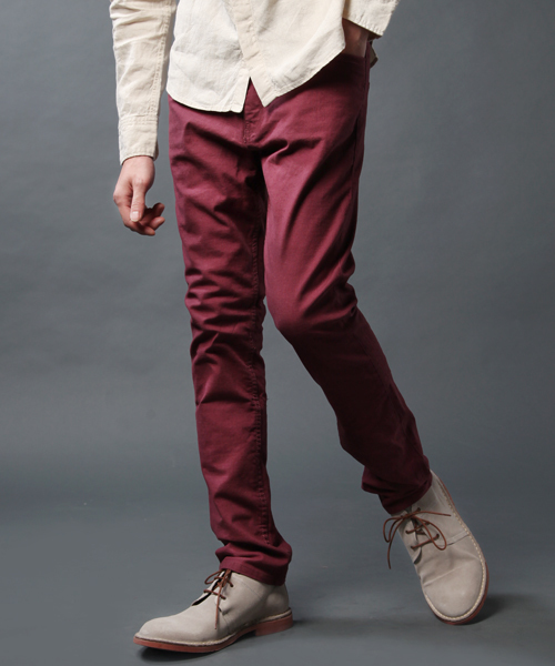 NANO universe（ナノユニバース）の「NUテーパードカラーパンツ　チノ（チノパンツ・メンズ・ホワイト/ブラック/グレー/ベージュ/グリーン/ライトカーキ/ネイビー/ボルドー・36/38/40）」の8枚目の写真