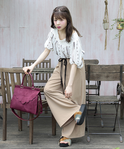 one after another NICE CLAUP（ワンアフターアナザーナイスクラップ）の「カラフル刺繍ブラウス（シャツ/ブラウス・レディース・オフホワイト/ブラック/イエロー・FREE）」の14枚目の写真