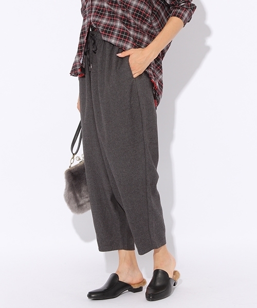 niko and...(ニコアンド)の「TRコクーンシャムパンツ【niko and ...】(その他パンツ・レディース・ブラック/グレー/カーキ/チャコール・4/3)」の3枚目の写真