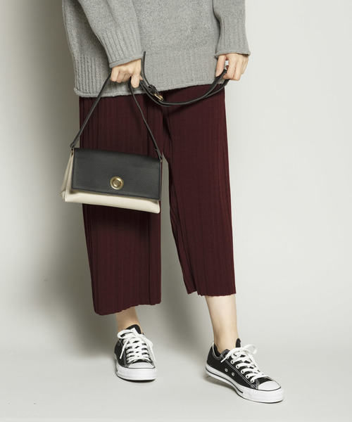 PLAIN CLOTHING（プレーンクロージング）の「バイカラー3wayバッグ（ショルダーバッグ・レディース・カーキ/キャメル/ブラック・FREE）」の2枚目の写真