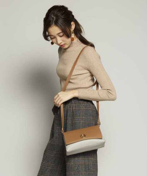 PLAIN CLOTHING（プレーンクロージング）の「バイカラー3wayバッグ（ショルダーバッグ・レディース・カーキ/キャメル/ブラック・FREE）」の19枚目の写真