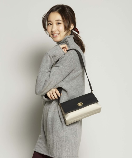 PLAIN CLOTHING（プレーンクロージング）の「バイカラー3wayバッグ（ショルダーバッグ・レディース・カーキ/キャメル/ブラック・FREE）」の15枚目の写真