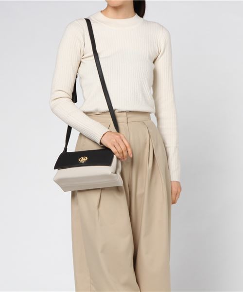 PLAIN CLOTHING（プレーンクロージング）の「バイカラー3wayバッグ（ショルダーバッグ・レディース・カーキ/キャメル/ブラック・FREE）」の8枚目の写真