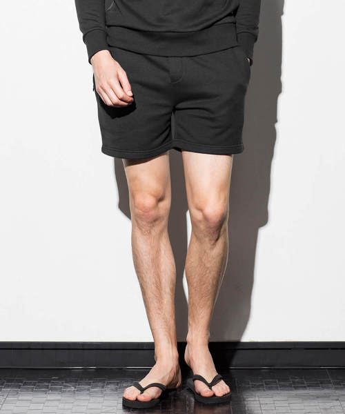 1PIU1UGUALE3 RELAX(ウノピゥウノウグァーレトレ)スウェットショートパンツ