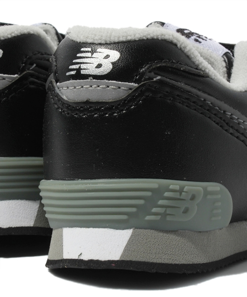 NANO universe（ナノユニバース）の「New Balance(ニューバランス) / Kids レザーベルクロスニーカー（スニーカー・キッズ・ブラック/ホワイト/レッド・12/13/14/15 ）」の9枚目の写真