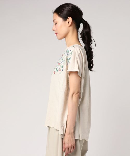 LBC（エルビーシー）の「刺繍ブラウス（シャツ/ブラウス・レディース・ホワイト/オフホワイト・M/L）」の3枚目の写真