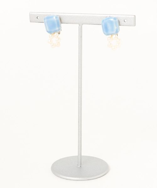 tone(トーン)の「【IRODORI】circle パール earring(水色)(イヤリング・レディース・ライトブルー・FREE)」の1枚目の写真