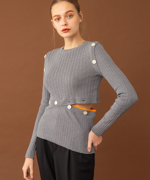 UNITED TOKYO（ユナイテッドトウキョウ）の「チェーンボタンアレンジニット（ニット/セーター・レディース・グレー/ブラック/ベージュ・1）」の3枚目の写真