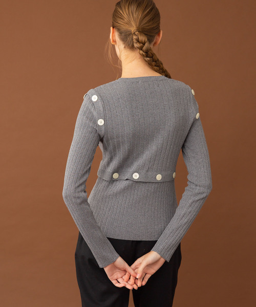 UNITED TOKYO（ユナイテッドトウキョウ）の「チェーンボタンアレンジニット（ニット/セーター・レディース・グレー/ブラック/ベージュ・1）」の9枚目の写真