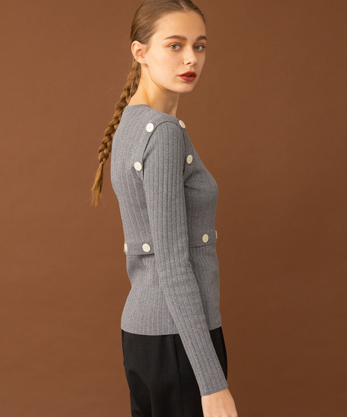 UNITED TOKYO（ユナイテッドトウキョウ）の「チェーンボタンアレンジニット（ニット/セーター・レディース・グレー/ブラック/ベージュ・1）」の10枚目の写真