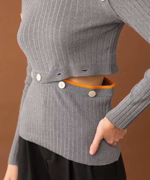 UNITED TOKYO（ユナイテッドトウキョウ）の「チェーンボタンアレンジニット（ニット/セーター・レディース・グレー/ブラック/ベージュ・1）」の12枚目の写真
