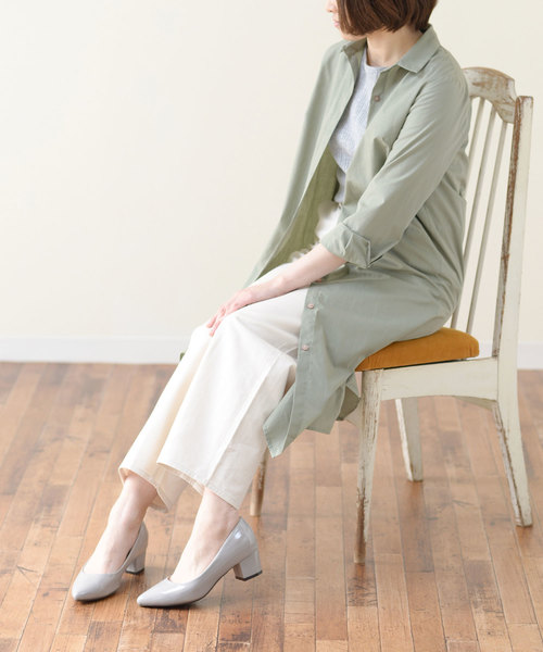 menue(メヌエ)の「freely(フリーリー) 幅広 4E ポインテッドトゥ チャンキーヒール パンプス(パンプス・レディース・グレイッシュベージュ/その他/ピンクベージュ/ライトグレー/アイボリー/ブラック系その他/ブラック系その他2/ブラック/ベージュ系その他/ダークブラウン/スモークピンク・24.5cm/25.0cm/23.0cm/26.0cm/23.5cm/22.0cm/24.0cm/25.5cm/22.5cm/21.5cm)」の20枚目の写真
