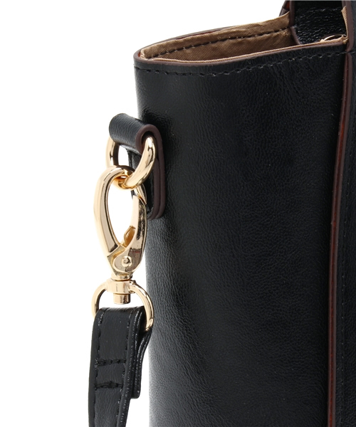 CIAOPANIC（チャオパニック）の「【Ciaopanic】　バイカラースクエア2WAYSD（ショルダーバッグ・レディース・アイボリー/ブルー/ブラック/ピンク・0）」の8枚目の写真