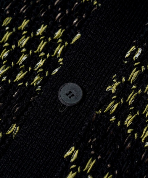 MAISON SPECIAL（メゾンスペシャル）の「タックジャガードボーダーオーバーサイズVネックカーディガン 【MAISON SPECIAL/メゾンスペシャル】（カーディガン/ボレロ・メンズ・ブラック/ネイビー・44/46）」の5枚目の写真