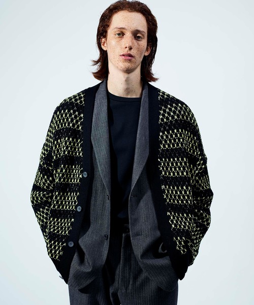 MAISON SPECIAL（メゾンスペシャル）の「タックジャガードボーダーオーバーサイズVネックカーディガン 【MAISON SPECIAL/メゾンスペシャル】（カーディガン/ボレロ・メンズ・ブラック/ネイビー・44/46）」の7枚目の写真