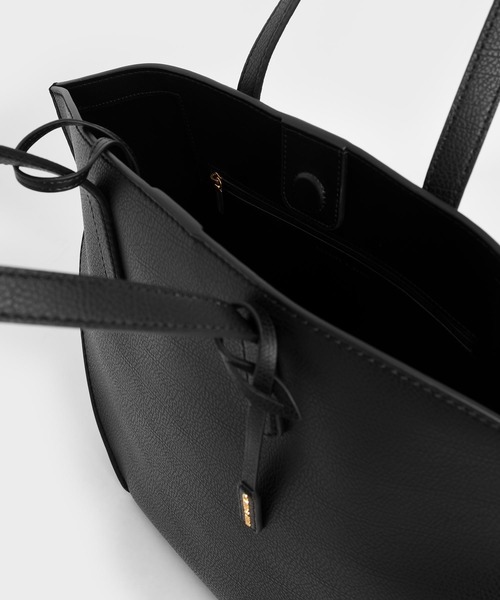 CHARLES & KEITH（チャールズ & キース）の「ラージ ジオメトリック
