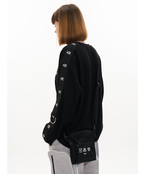 OY(オーワイ)の「3ロゴミニクロスサコッシュバッグ/BAG(ボディバッグ/ウエストポーチ・メンズ・ブラック・FREE)」の8枚目の写真
