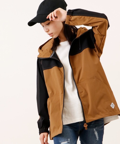 POWER TO THE PEOPLE（パワートゥーザピープル）の「【POWER TO THE PEOPLE】パッカブル ムービングストレッチ 配色切替マウンテンパーカー（マウンテンパーカー・メンズ・ベージュ/マルチ/ブラック/レッド/ブラウン・L/M/S/LL）」の3枚目の写真