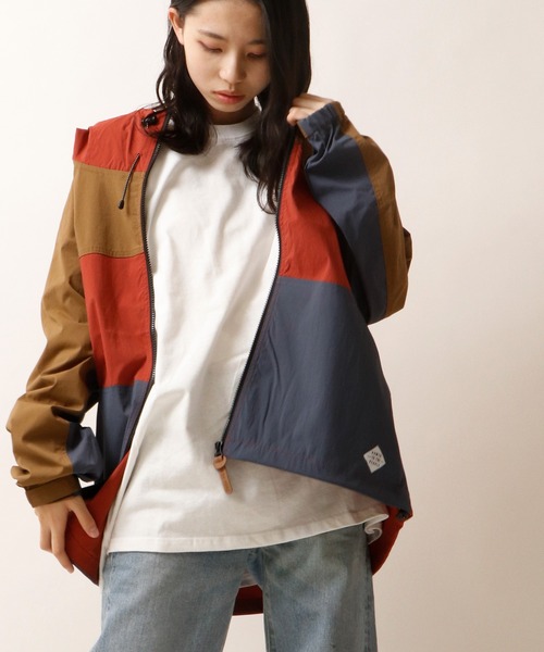 POWER TO THE PEOPLE（パワートゥーザピープル）の「【POWER TO THE PEOPLE】パッカブル ムービングストレッチ 配色切替マウンテンパーカー（マウンテンパーカー・メンズ・ベージュ/マルチ/ブラック/レッド/ブラウン・L/M/S/LL）」の5枚目の写真