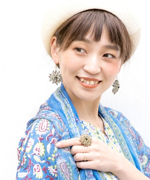 チャイハネ(チャイハネ)の「【チャイハネ】ガラスビーズピアス(ピアス(両耳用)・レディース・ブラック/ブルー/グリーン/ライトブルー/オレンジ/レッド/ホワイト・FREE)」の3枚目の写真