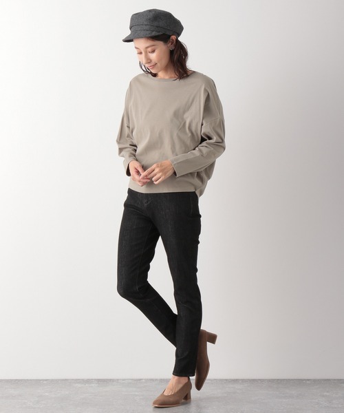 LEPSIM(レプシィム)の「ワイドドレープロンT 895814(Tシャツ/カットソー・レディース・チャコールグレー/オフホワイト/オリーブ/モカ・FREE)」の7枚目の写真