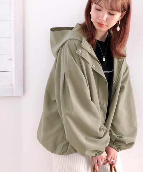 classicalelf(クラシカルエルフ)の「ぽってり袖の愛されシルエット。春まで使えるミドル丈ボリュームスリーブマウンテンパーカー(マウンテンパーカー・レディース・ブラック/ベージュ/カーキ/ピンク/キャメル/グリーン・MEDIUM/LARGE/X-LARGE)」の22枚目の写真