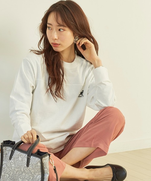 KANGOL EXTRA COMFORT（カンゴールエクストラコンフォート）の「バックプリントロゴ　ロングTシャツ（Tシャツ/カットソー・レディース・ライトベージュ/クリーム/ブラック/オフホワイト・M/L/LL）」の13枚目の写真