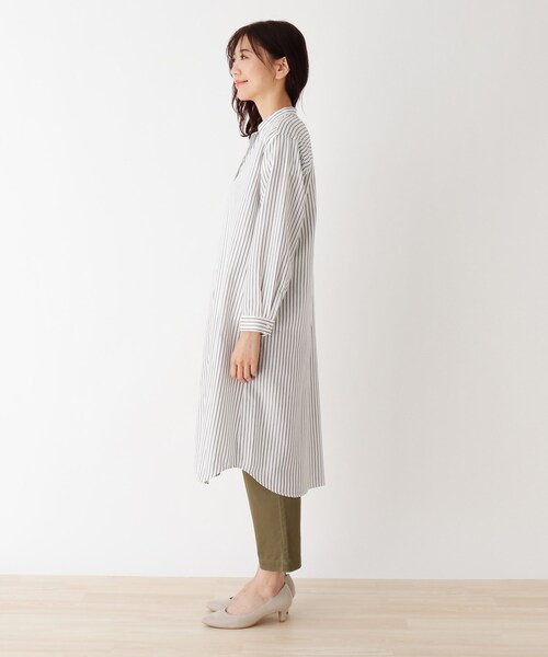 SHOO・LA・RUE（シューラルー）の「◆セルロースバンドカラーワンピース（ワンピース・レディース・カーキ/サンドベージュ/ブラック系2/ネイビー系2・02/03/04/05）」の6枚目の写真