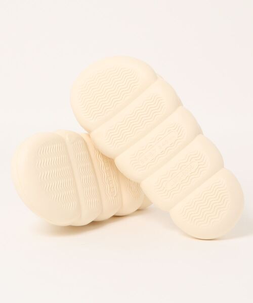 FREE BLUES(フリーブルース)の「やわらかシャワースリッパ 厚底(ルームシューズ/スリッパ・レディース・アイボリー/イエロー/ブラック/ピンク/グリーン/ダークグリーン/ブルー・S/L/M)」の8枚目の写真