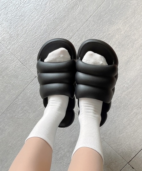 FREE BLUES(フリーブルース)の「やわらかシャワースリッパ 厚底(ルームシューズ/スリッパ・レディース・アイボリー/イエロー/ブラック/ピンク/グリーン/ダークグリーン/ブルー・S/L/M)」の11枚目の写真