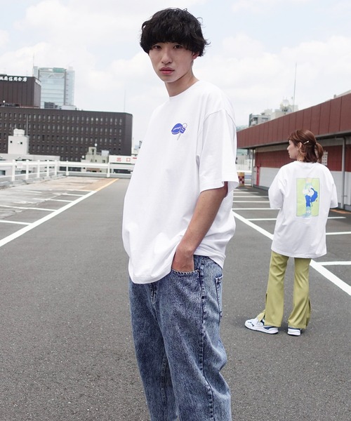 anown(アノン)の「ペロリンガール バックプリントオーバーサイズ 半袖Tシャツ【イラストレーター佐藤なつみ×anown 限定コラボ】(Tシャツ/カットソー・レディース・ホワイト/パープル・M/L)」の6枚目の写真