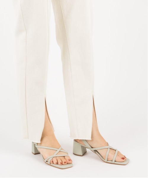 RANDA(ランダ)の「クロスストラップスクエアトゥサンダル(サンダル・レディース・ブラウン/クリーム/ミント/ブラック・SS/S/M/L/LL)」の15枚目の写真