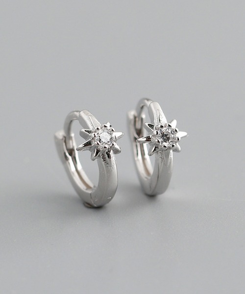 florist（フローリスト）の「【6種展開】小ぶりフープピアス（ピアス（両耳用）・レディース・ゴールド系その他2/シルバー系その他2/ゴールド系その他3/シルバー系その他3/ゴールド系その他4/シルバー系その他4/ゴールド系その他5/シルバー系その他5/ゴールド系その他6/シルバー系その他6/シルバー系その他7/ゴールド系その他7・FREE）」の7枚目の写真