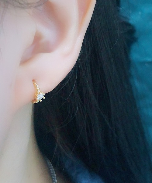 florist（フローリスト）の「【6種展開】小ぶりフープピアス（ピアス（両耳用）・レディース・ゴールド系その他2/シルバー系その他2/ゴールド系その他3/シルバー系その他3/ゴールド系その他4/シルバー系その他4/ゴールド系その他5/シルバー系その他5/ゴールド系その他6/シルバー系その他6/シルバー系その他7/ゴールド系その他7・FREE）」の8枚目の写真