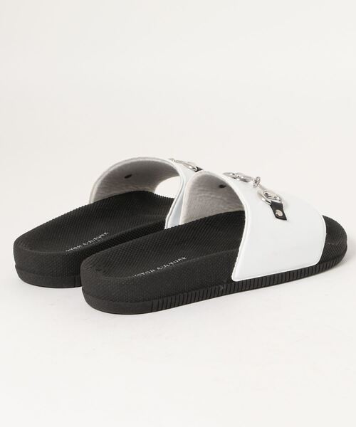 CUSTOM CULTURE（カスタムカルチャー）の「【HENRY＆HENRY】 CUSTOM CULTURE別注 シャワーサンダル（サンダル・メンズ・ホワイト・40/41/42）」の2枚目の写真