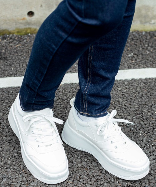 WEGO（ウィゴー）の「WEGO/ライトソールスニーカー（スニーカー・レディース・ホワイト/ブラック・SMALL/MEDIUM/LARGE）」の16枚目の写真