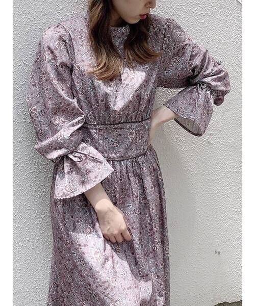 dazzlin（ダズリン）の「FIGFLOWERパイピングワンピース（ワンピース・レディース・パープル/ブラウン/イエロー・FREE）」の17枚目の写真