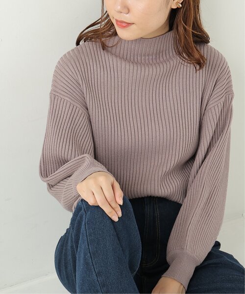 frames RAY CASSIN（フレームスレイカズン）の「ボリュームスリーブボトルネックプルオーバー（ニット/セーター・レディース・ブラック/オフホワイト/オリーブ/イエロー/ブルー/グリーン/ラベンダー/ワイン/グレイッシュベージュ/ブラック系/ベージュ/バイオレット/ライトカーキ/キャメル/マスタード/ミント/イエロー系・FREE）」の5枚目の写真