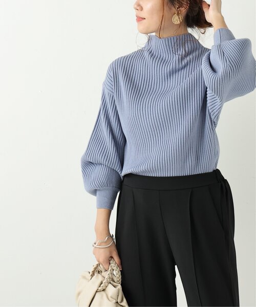 frames RAY CASSIN（フレームスレイカズン）の「ボリュームスリーブボトルネックプルオーバー（ニット/セーター・レディース・ブラック/オフホワイト/オリーブ/イエロー/ブルー/グリーン/ラベンダー/ワイン/グレイッシュベージュ/ブラック系/ベージュ/バイオレット/ライトカーキ/キャメル/マスタード/ミント/イエロー系・FREE）」の10枚目の写真