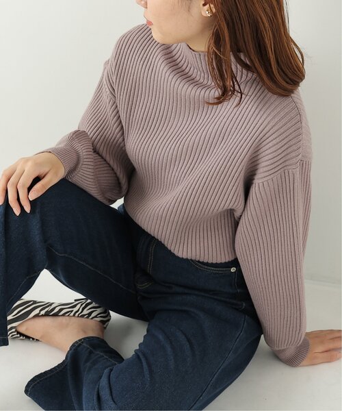 frames RAY CASSIN（フレームスレイカズン）の「ボリュームスリーブボトルネックプルオーバー（ニット/セーター・レディース・ブラック/オフホワイト/オリーブ/イエロー/ブルー/グリーン/ラベンダー/ワイン/グレイッシュベージュ/ブラック系/ベージュ/バイオレット/ライトカーキ/キャメル/マスタード/ミント/イエロー系・FREE）」の19枚目の写真